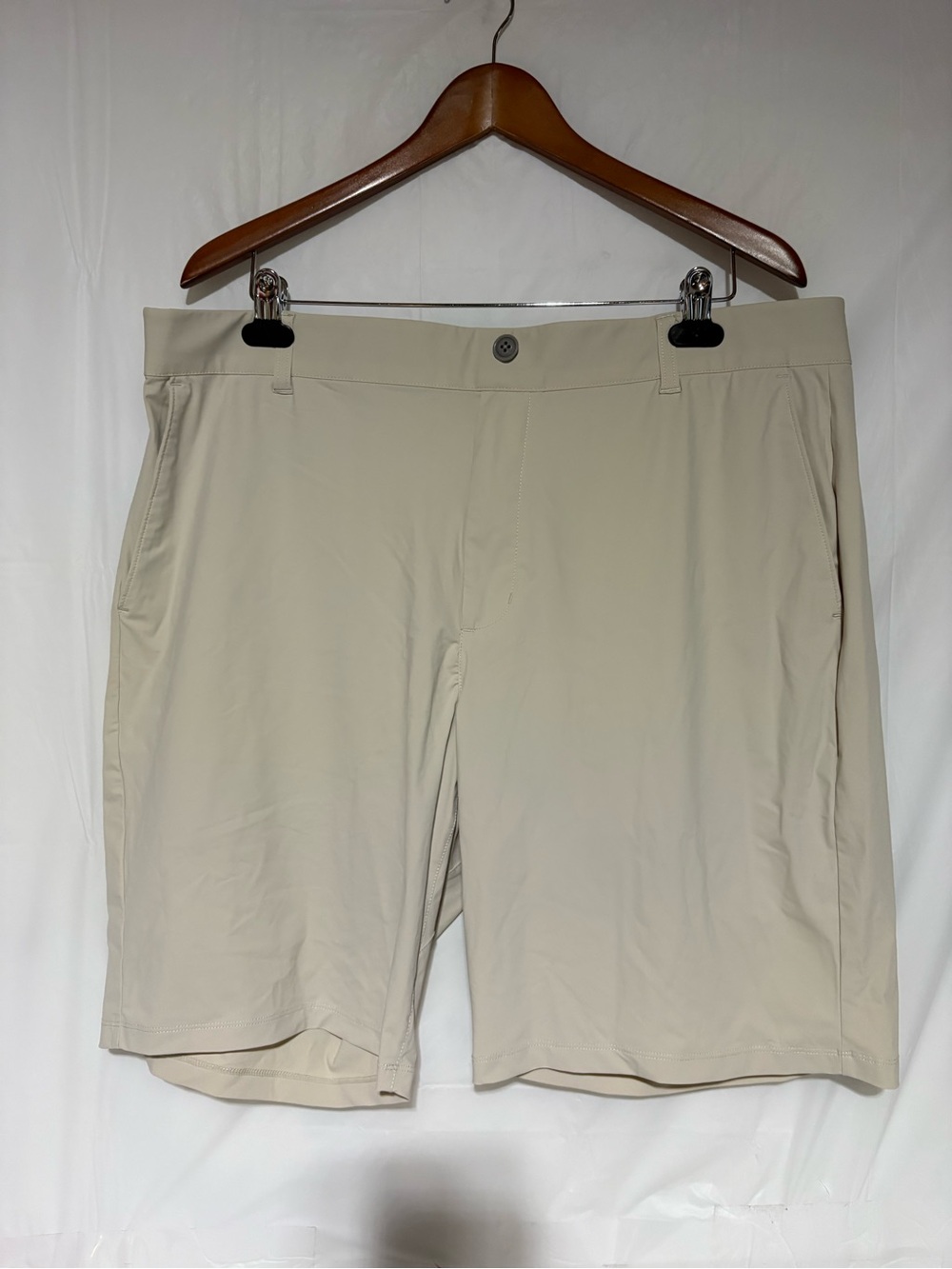 johnnie-O Flat Front Performance Shorts - Beige